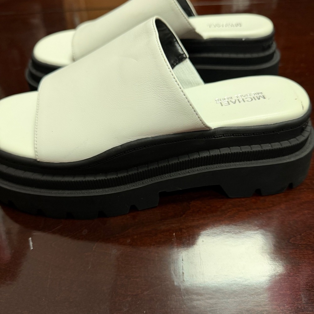 Michael Kors Kendra Slide White Leather Lug Sole Platform Sandals 6B